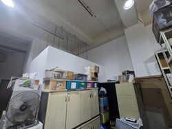 L & Y Building (D20), Factory #569585591